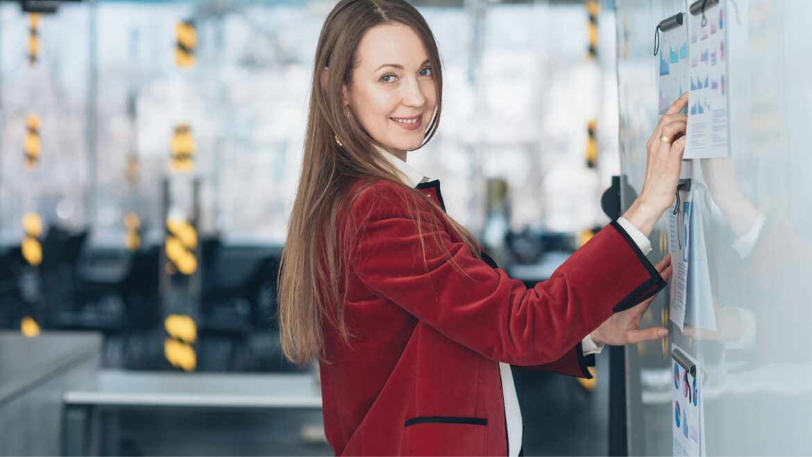 The Dressing Habit Women Use to Project Authority